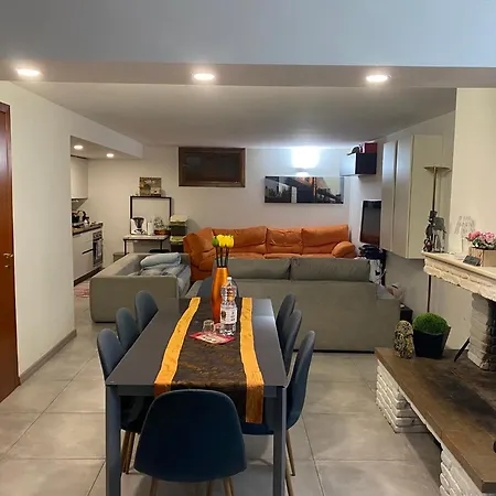 Casa de hóspedes Monolocale Zefiro